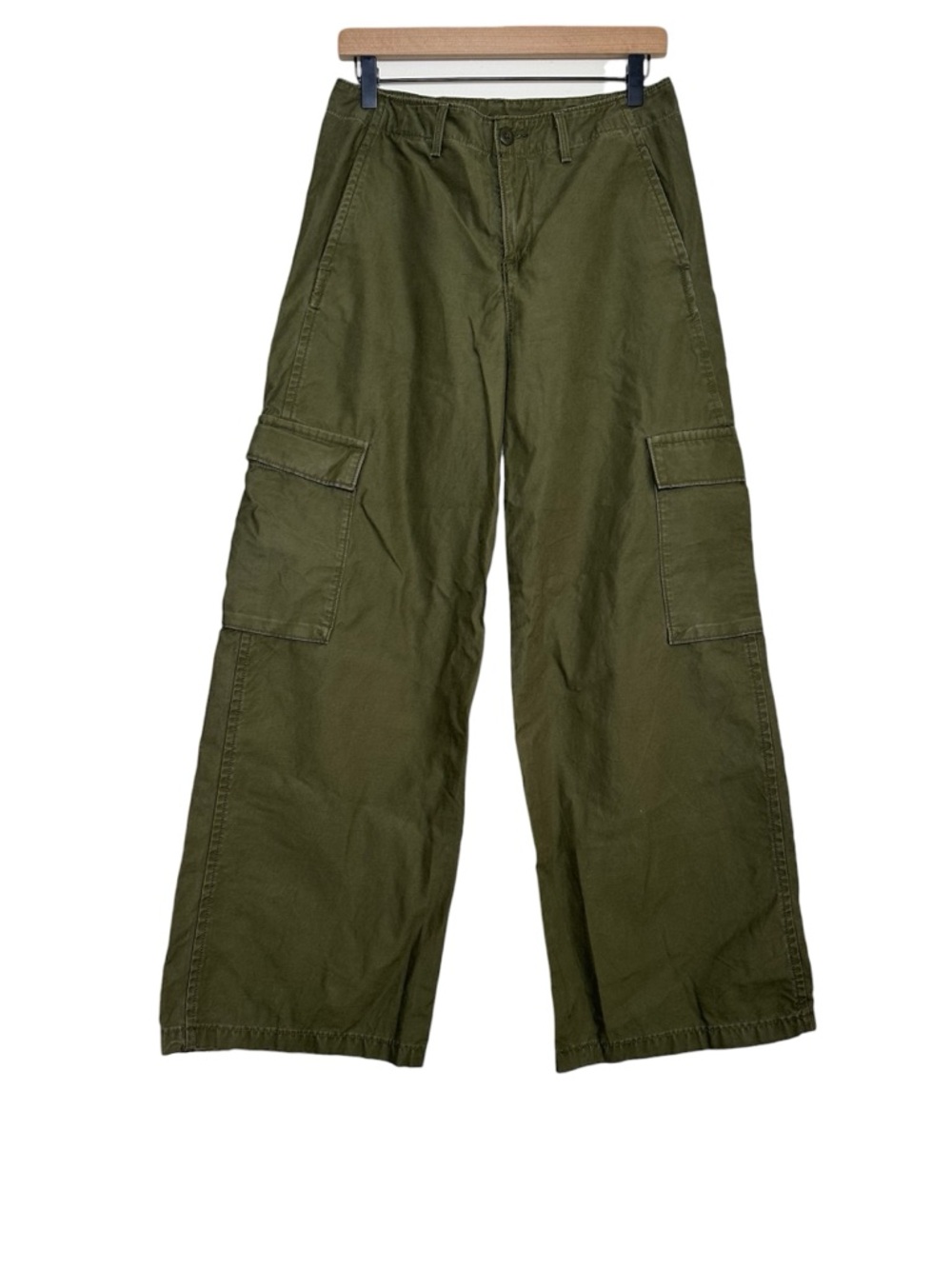 Levis Olive Green baggy Cargo Pants size 26